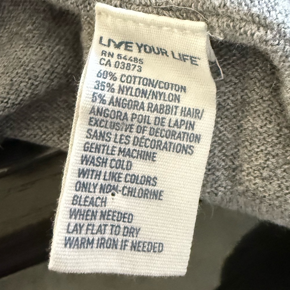AEO GRAY BUTTON UP CARDIGAN WITH HOODIE - Picture 12 of 15